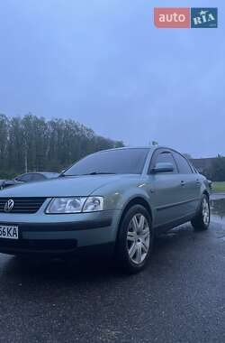 Седан Volkswagen Passat 1997 в Виннице