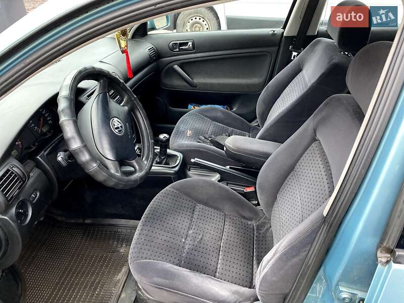Універсал Volkswagen Passat 1998 в Шептицькому