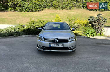 Універсал Volkswagen Passat 2011 в 