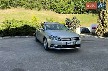 Універсал Volkswagen Passat 2011 в 