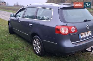 Універсал Volkswagen Passat 2010 в 
