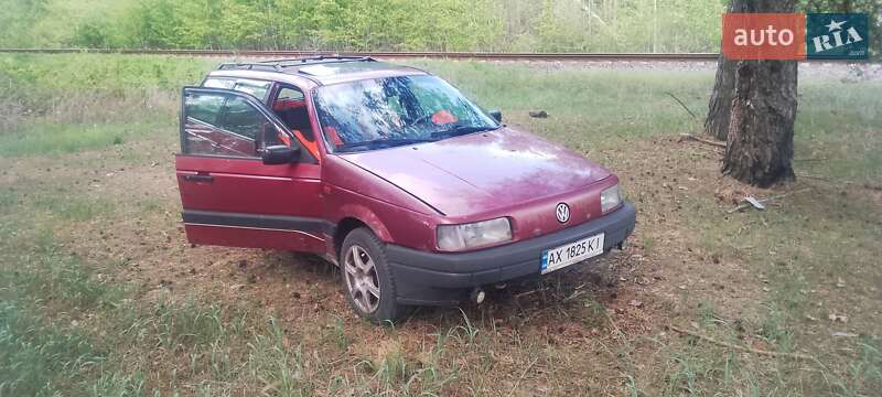 Универсал Volkswagen Passat 1989 в 