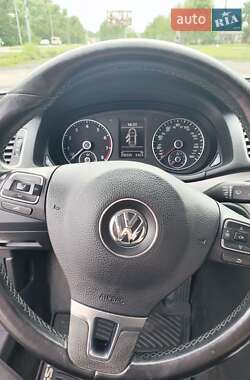 Седан Volkswagen Passat 2012 в 