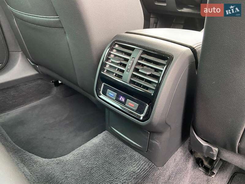 Универсал Volkswagen Passat 2017 в Черновцах