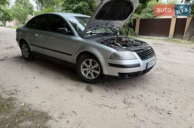 Седан Volkswagen Passat 2000 в Путивле