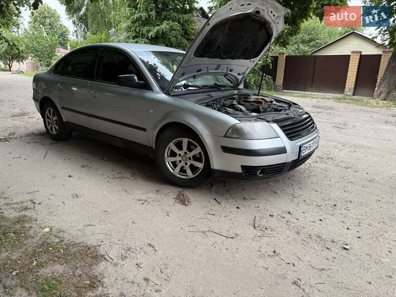 Седан Volkswagen Passat 2000 в Путивле