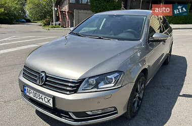 Седан Volkswagen Passat 2014 в Дніпрі