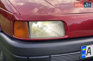 Седан Volkswagen Passat 1990 в 