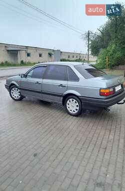 Седан Volkswagen Passat 1988 в 