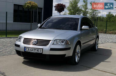 Седан Volkswagen Passat 2001 в 