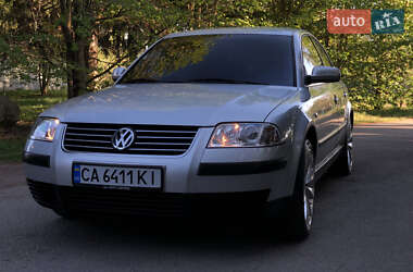 Седан Volkswagen Passat 2001 в 