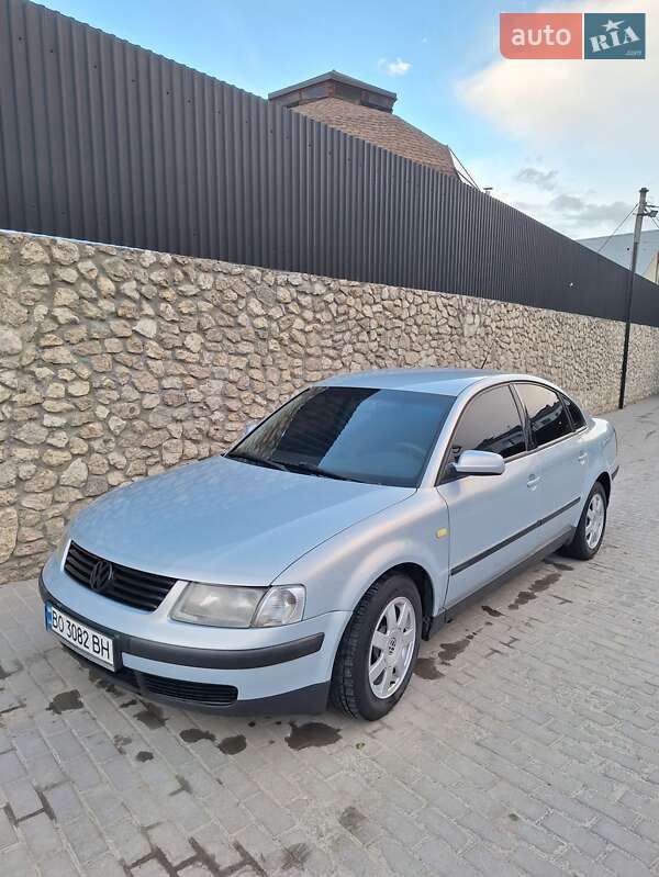 Седан Volkswagen Passat 1999 в Тернополе