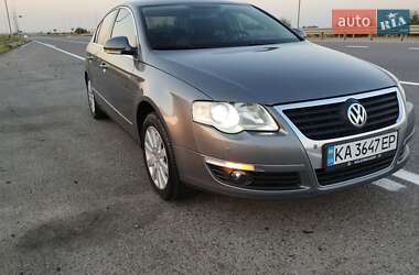 Седан Volkswagen Passat 2006 в Києві