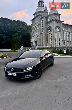 Седан Volkswagen Passat 2015 в Виннице