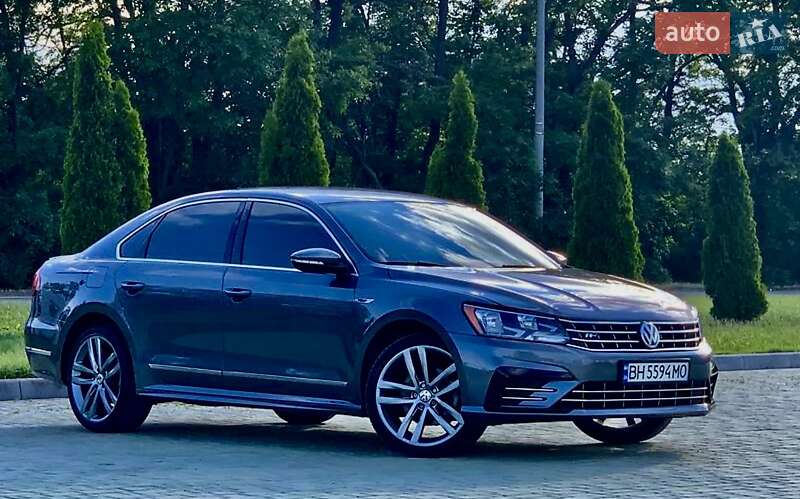 Седан Volkswagen Passat 2017 в Одесі