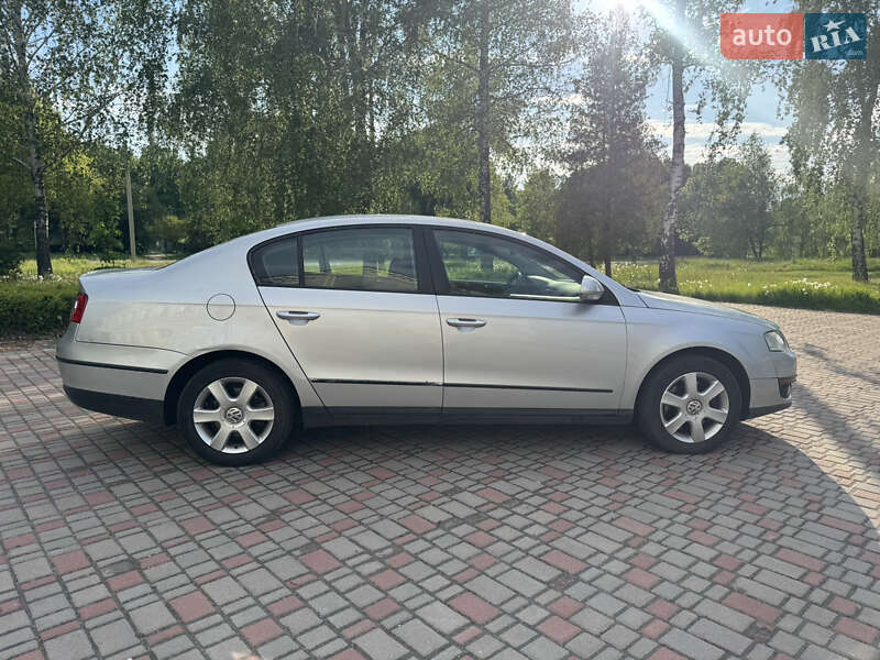 Седан Volkswagen Passat 2007 в Лубнах