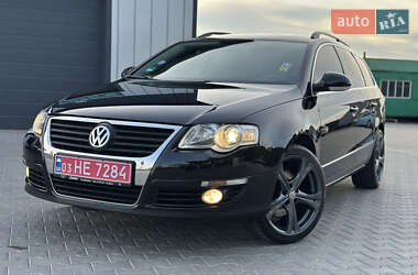 Універсал Volkswagen Passat 2010 в 