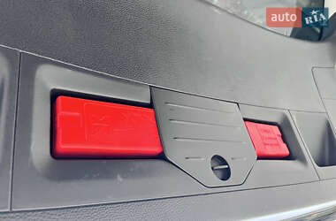 Універсал Volkswagen Passat 2010 в 
