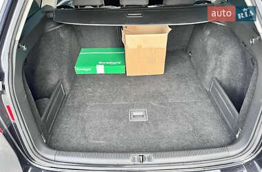 Універсал Volkswagen Passat 2010 в 