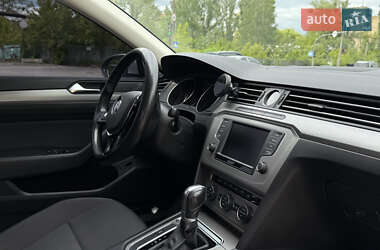 Универсал Volkswagen Passat 2016 в 
