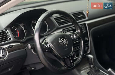 Седан Volkswagen Passat 2016 в 
