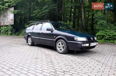 Универсал Volkswagen Passat 1994 в 