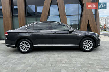 Седан Volkswagen Passat 2018 в 