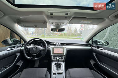 Седан Volkswagen Passat 2018 в 
