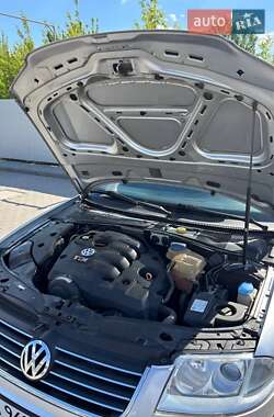 Універсал Volkswagen Passat 2001 в 