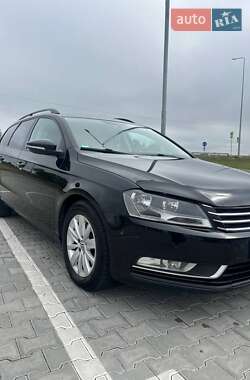 Універсал Volkswagen Passat 2014 в Львові