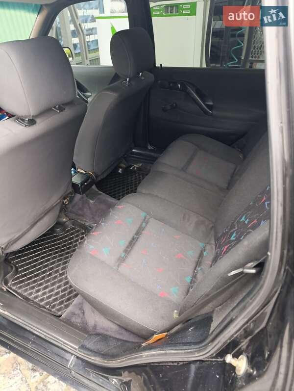 Универсал Volkswagen Passat 1996 в Золочеве