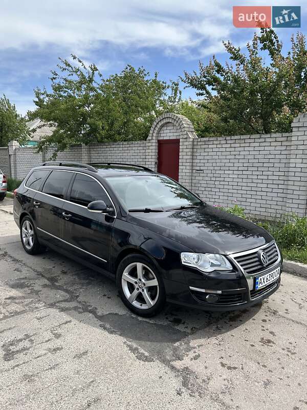 Седан Volkswagen Passat 2010 в 