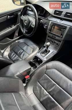 Универсал Volkswagen Passat 2012 в 