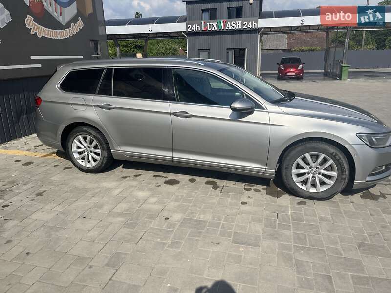 Универсал Volkswagen Passat 2015 в Ужгороде фото 4 Универсал Volkswagen Passat 2015 в Ужгороде