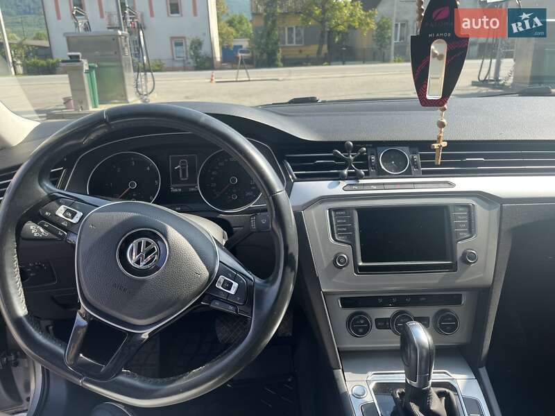Универсал Volkswagen Passat 2015 в Ужгороде фото 19 Универсал Volkswagen Passat 2015 в Ужгороде