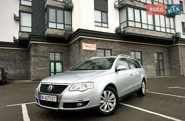 Универсал Volkswagen Passat 2009 в Житомире