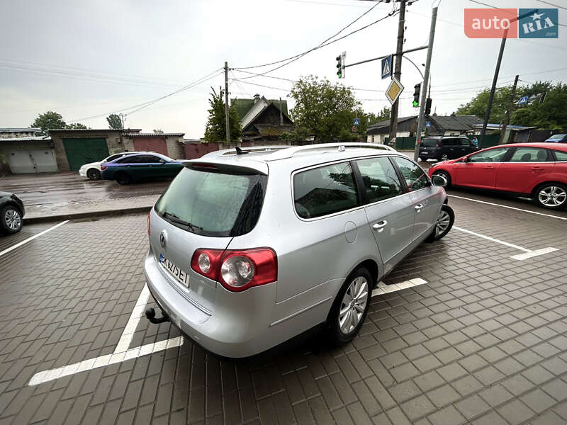 Универсал Volkswagen Passat 2009 в Житомире