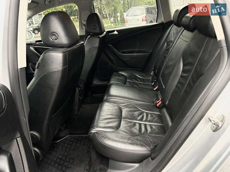 Универсал Volkswagen Passat 2009 в Житомире