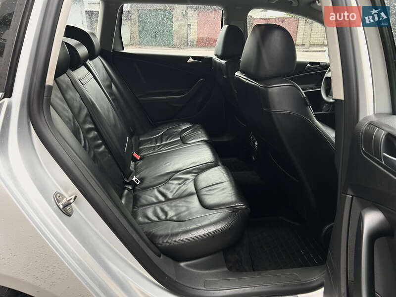 Универсал Volkswagen Passat 2009 в Житомире