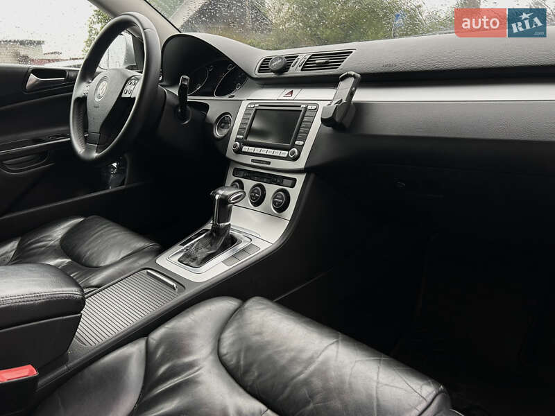 Универсал Volkswagen Passat 2009 в Житомире