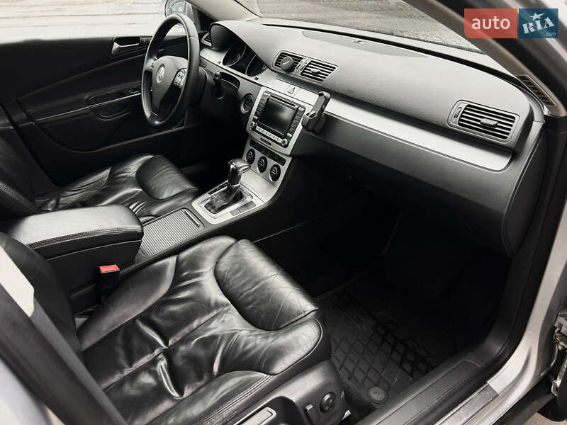 Универсал Volkswagen Passat 2009 в Житомире