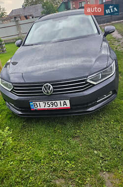 Универсал Volkswagen Passat 2015 в Стрые