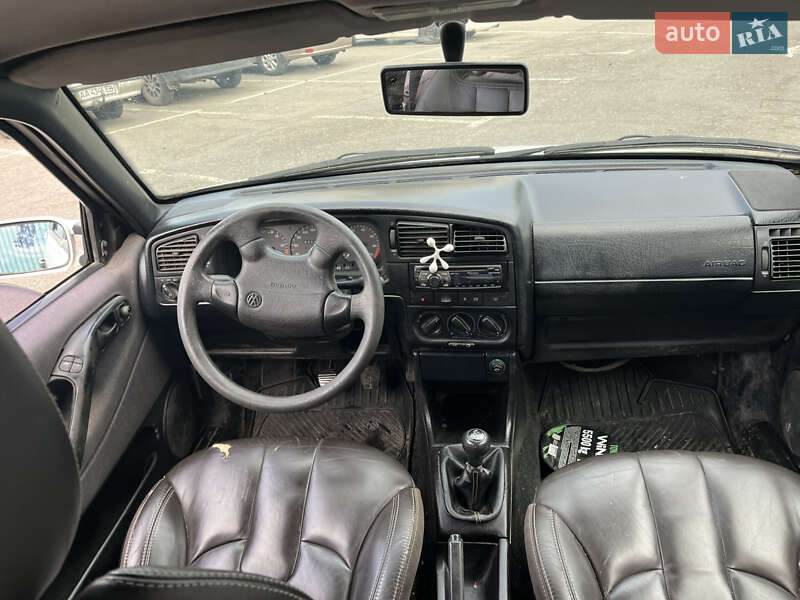 Універсал Volkswagen Passat 1994 в Києві