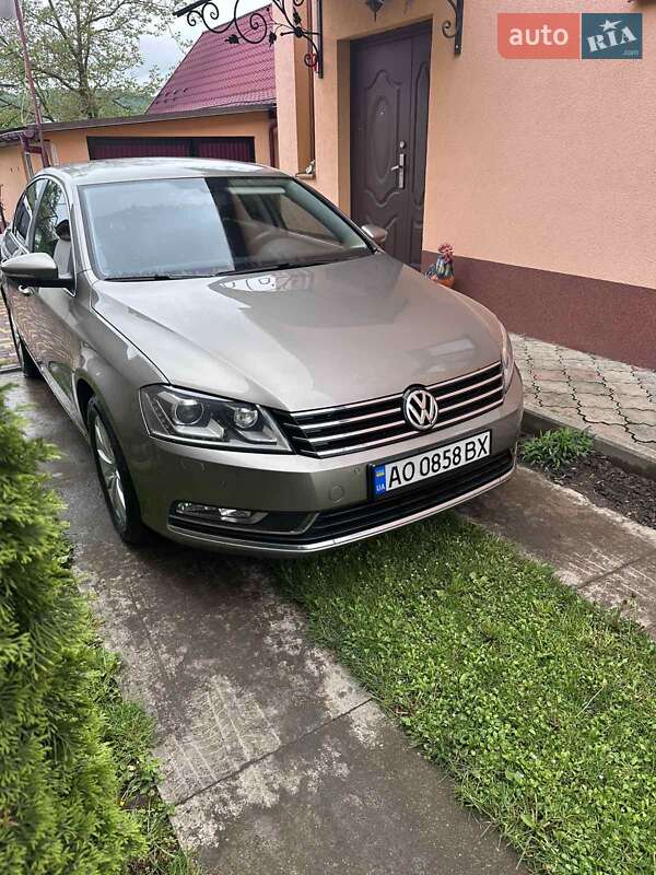 Универсал Volkswagen Passat 2013 в 