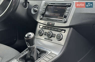 Универсал Volkswagen Passat 2013 в 