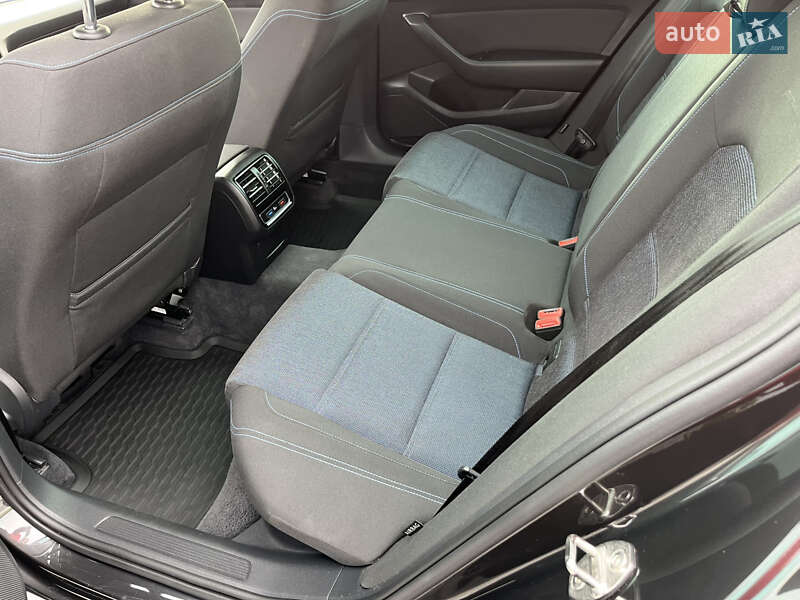 Універсал Volkswagen Passat 2018 в Радивиліві