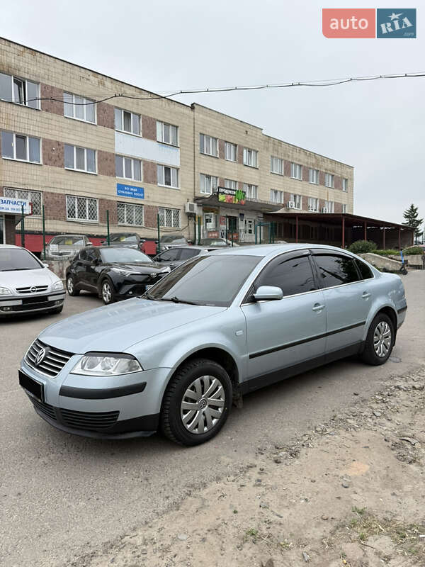 Седан Volkswagen Passat 2003 в Сумах