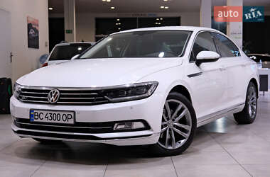 Седан Volkswagen Passat 2015 в 