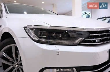 Седан Volkswagen Passat 2015 в 