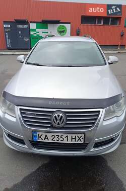 Универсал Volkswagen Passat 2010 в Киеве